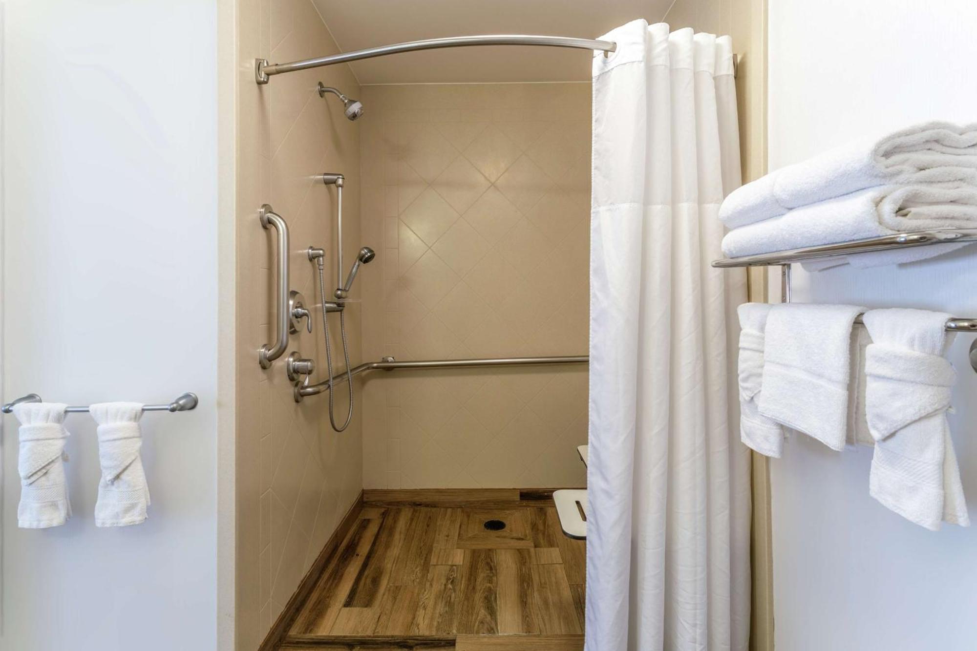 Hampton Inn & Suites Chicago - Libertyville Exteriör bild