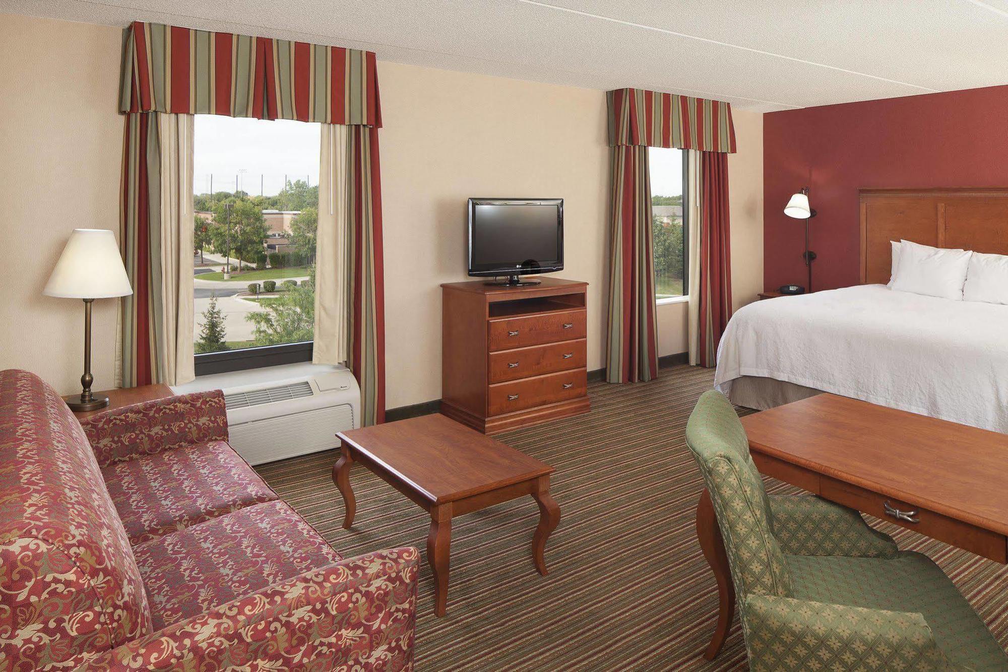 Hampton Inn & Suites Chicago - Libertyville Exteriör bild